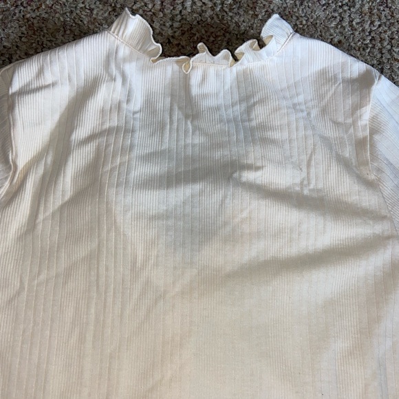 Crop Top - Picture 4 of 4